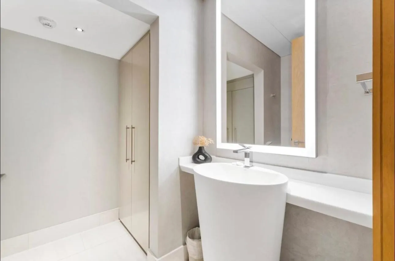 1 Bedroom Duplex In Serviced 5 Stars Residence Dubai